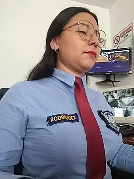 Queen_linda1 - Sit on my face!🎀(NO PANTIES)