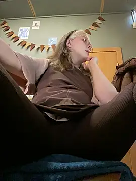 Cinnabon_ - MAKE MY PUSSY WET AT MY WORK