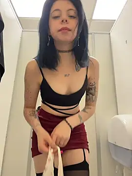 LishuMeow - DIVINE SQUIRT NOW IN PUBLIC