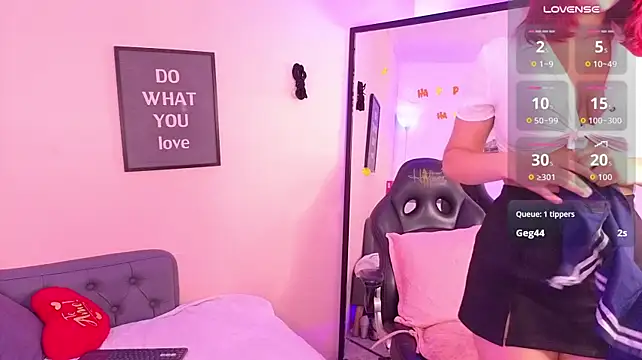 Victoriazans - show boobs+bounce*1min 😈