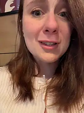 Dina_Tease - SPREAD PUSSSY w SALIVA next MAN in KFC