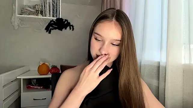 DonetteAlaya - Blow you a kiss😘