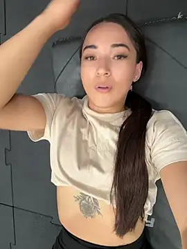 HollyAngel2 - Mamada Chico