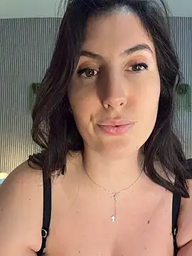 MysteryGirl__ - Déshabille toi + doigts pussy