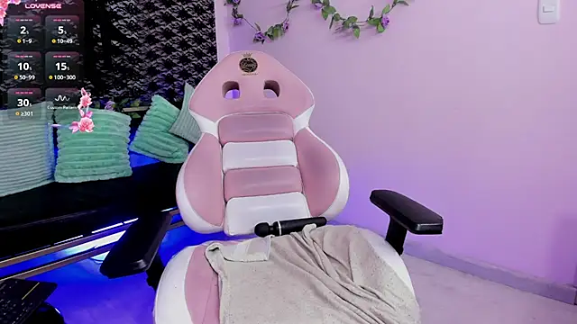 Adri_gomez_x - fingert pussy + play