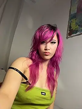 MikiMikiLeak - naked tits 10 min