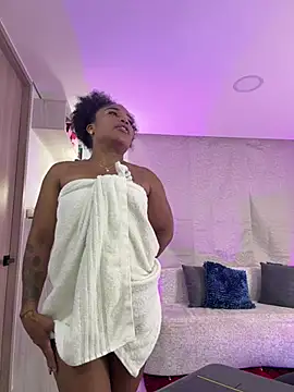 SilvannaFitt - My ass bouncing on your face 😈