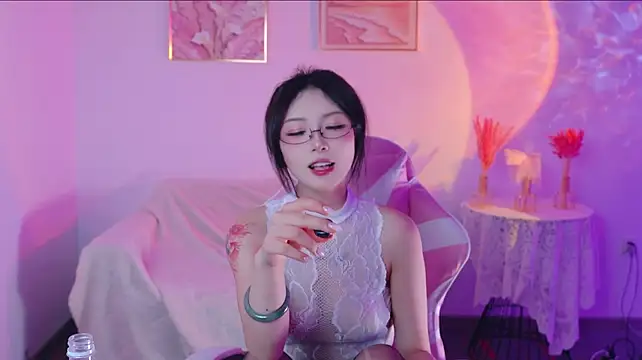 Xiyu-Ada - 😍M腿揉胸激情四射M legs rubbing chest