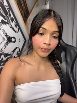_miapetite - A finger in my pussy ✨😏