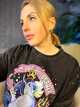 MilfNextDoor20 - Let’s CUM together 💦