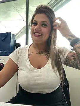 Kahreal - BUDER BUCETA NA FRENTE DELE