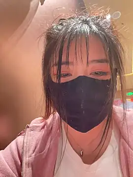 Xiao-mo520 - 美导老师下班兼职，咖啡厅偷玩小粉，刺激，敏感体质易失控，哥哥轻点，完成目标脱一件
