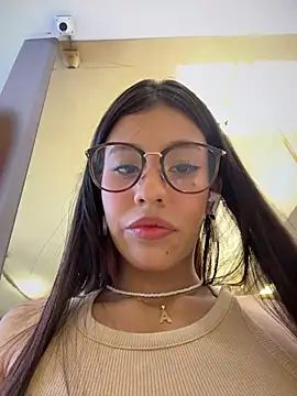 Alejandra_ospina - PANTY OFF + DESTROY MY PUSSY IN PUBLIC