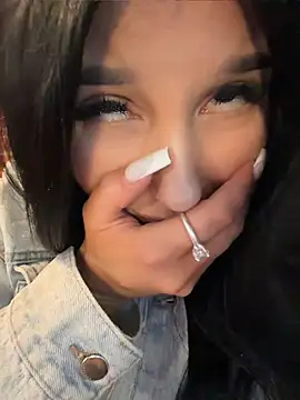 Tisha_Busty - Lift up T-shirt & ahegao drool on tits💦