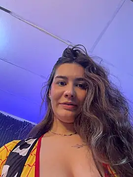 Bonnie_Rider - 🍬 “Give me tips or I'll cast a spell on