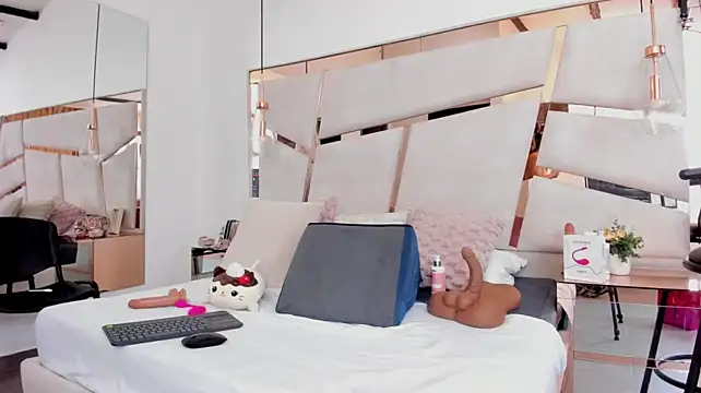 SweetVenuus' Live XXX Chat