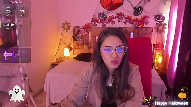 Sofi_secrets - spanking ass