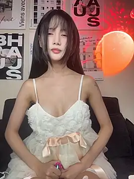Xiaoxiao1001 - 撕胸贴 五分钟