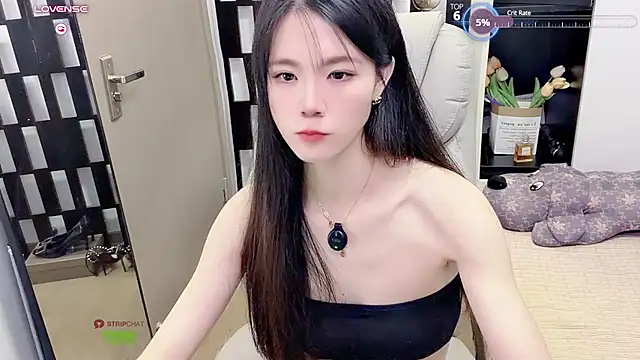 Yueyue-MM - 假男友摩擦妹妹1分钟