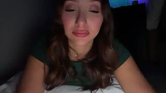 Lustfulsmiles - play with boobies
