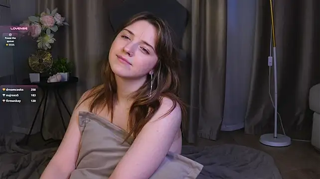 ShirleyParker - I`ve been a naughty girl, spank me ;P