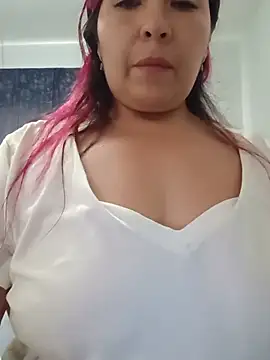 LatinaCalienteMilf - Show dance sexy and masturbacion!