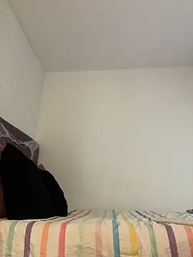 HoneyMollyX - BRA OFF + BOUNCE MY TITS FOR U
