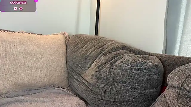 CanadianCumTarget - Hush buttplug 🍑