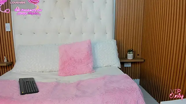 BustamanteHanna - posición de perrito🤤😏