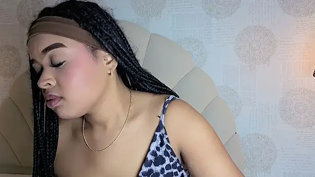 RENATA_SANZ - Spank face with dildo x10🔥😛