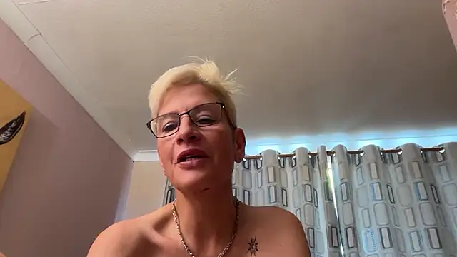 JennyHazel1 - arse close