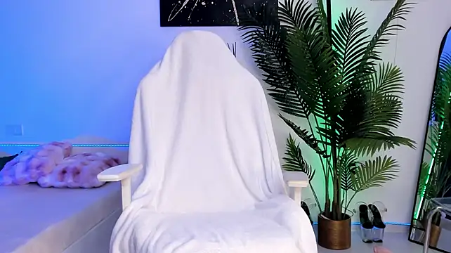 AnyssyaHot - squirt show