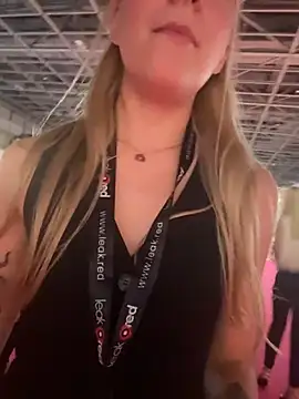 SabrinaRose_xxx - Last tip gets all videos 🩷