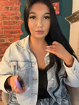 Tisha_Busty