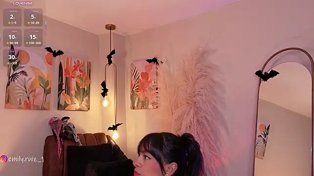 Emilyruiz1 - Panty Footjobs 🫦