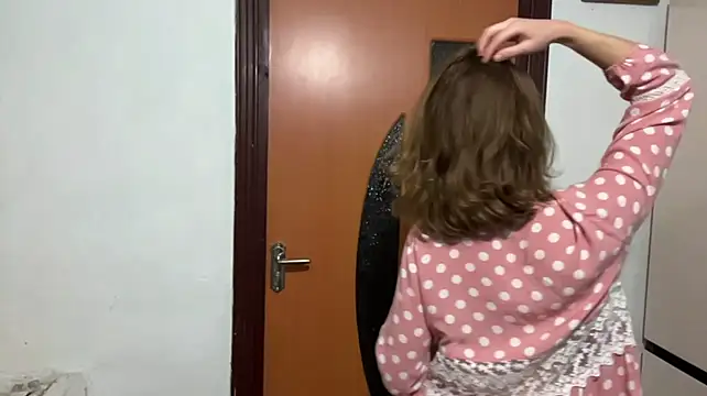 BrittanyLebowitz - unzip my button?