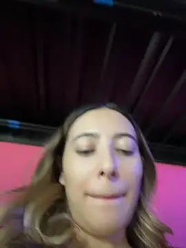 Kloe__t18 - Show boobs at gym