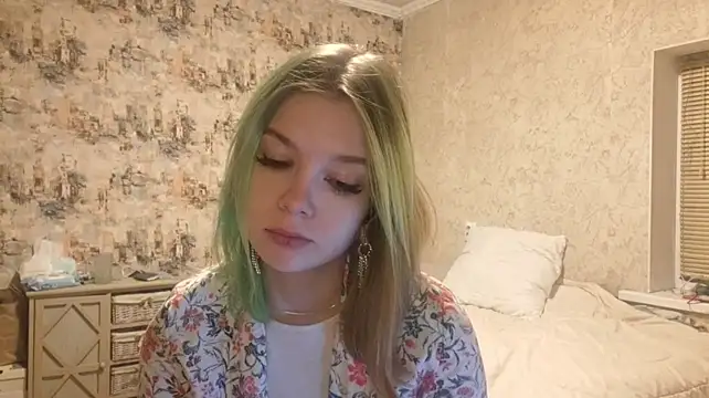 KymberlyKarhoff - Doggy and slaps