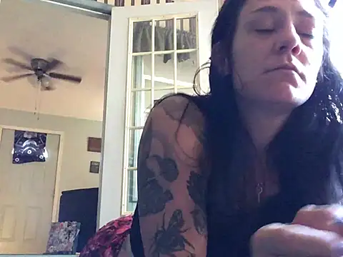 Xnaomifox - Use new toy
