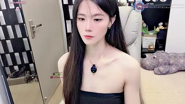 Yueyue-MM - 假男友摩擦妹妹1分钟