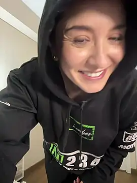 Mariana_gom - Licking my tits