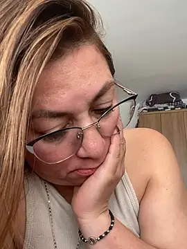 SCARLET-20 - Flash ass +Flash pussy🤤