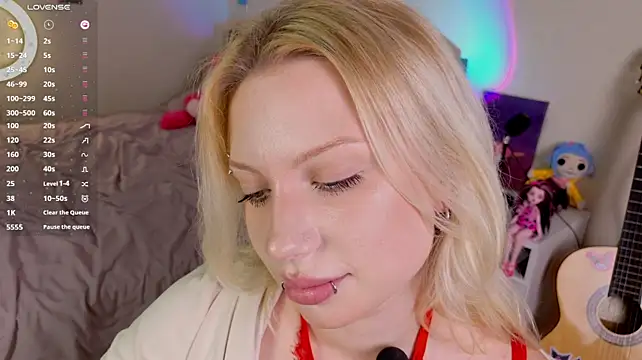 SonyaBladeKeeper - make my thumb wet