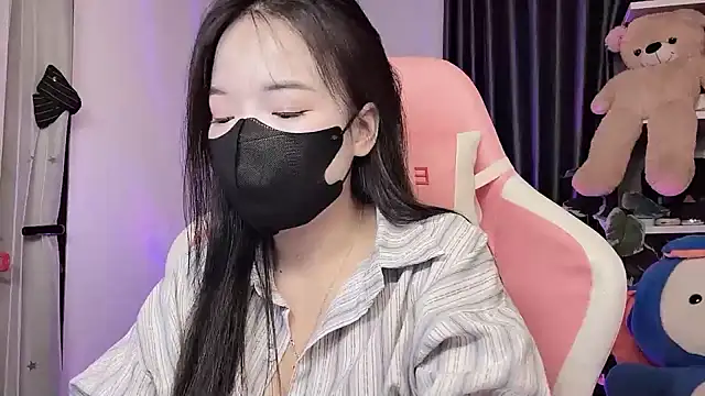 Julie_Ulie - Yêu emmmm🌺🌺🌺