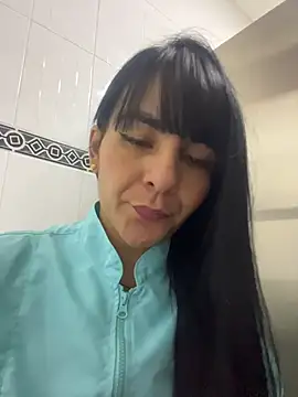 LuxeBrunetteXXX - FINGERING MY WET PUSSY AT WORK.😈