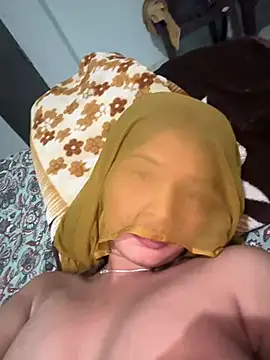 Miss_sarika76 - Boobs oil show