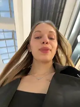 Olivia_Jemison - Put finger in pussy + fuck it