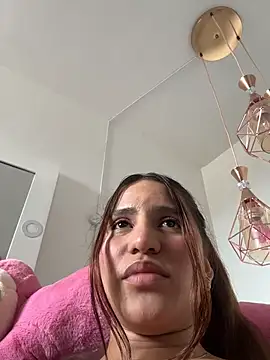 ViankaRose - DOMI CLIT