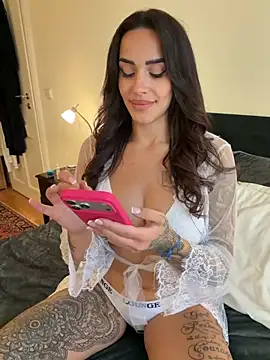 -Alisa - Dildo in pussy