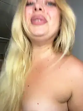 Lilixcake - Bilincset fel és tömjük tele Lili száját